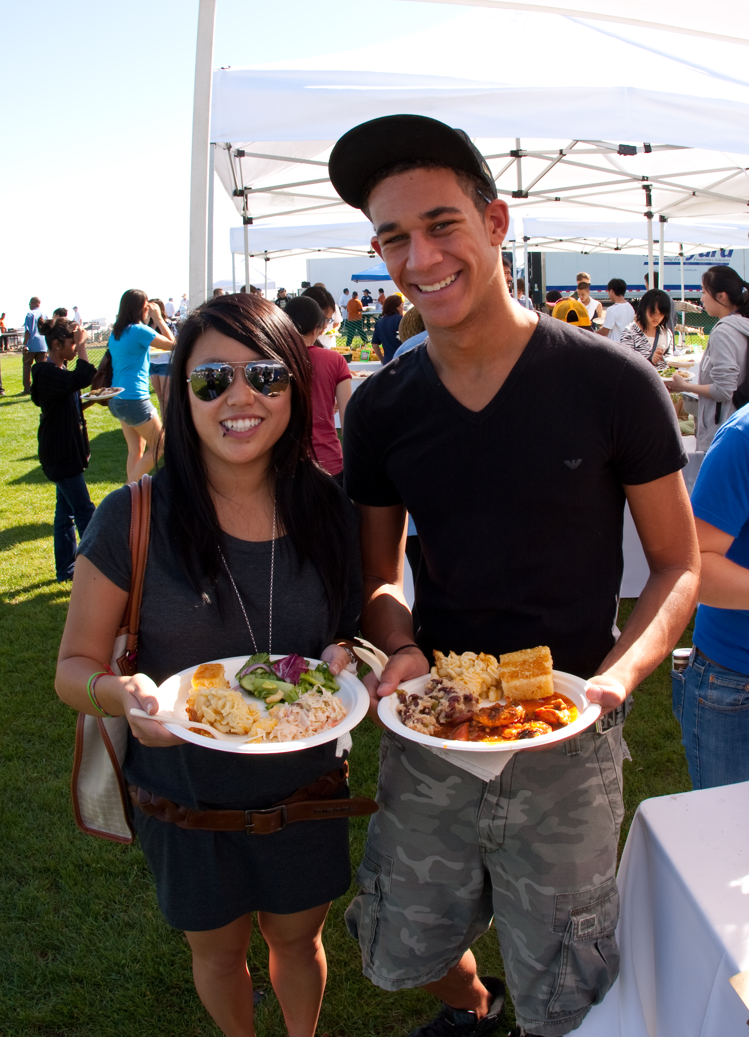 Two students with food at Cornucopia